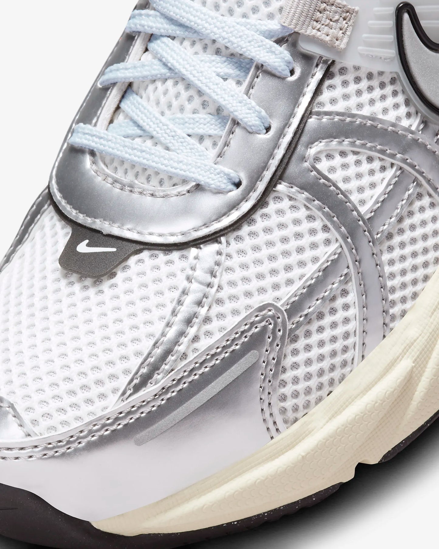 Sportbačiai Nike V2K Run Metallic Silver
