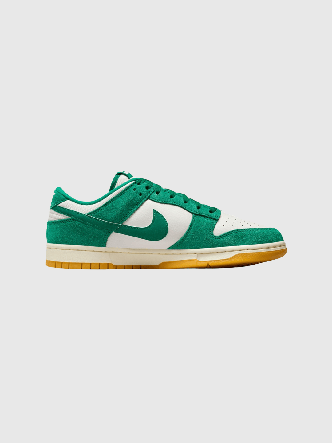 Dunk Low SE Malachite Gum HQ1519-030