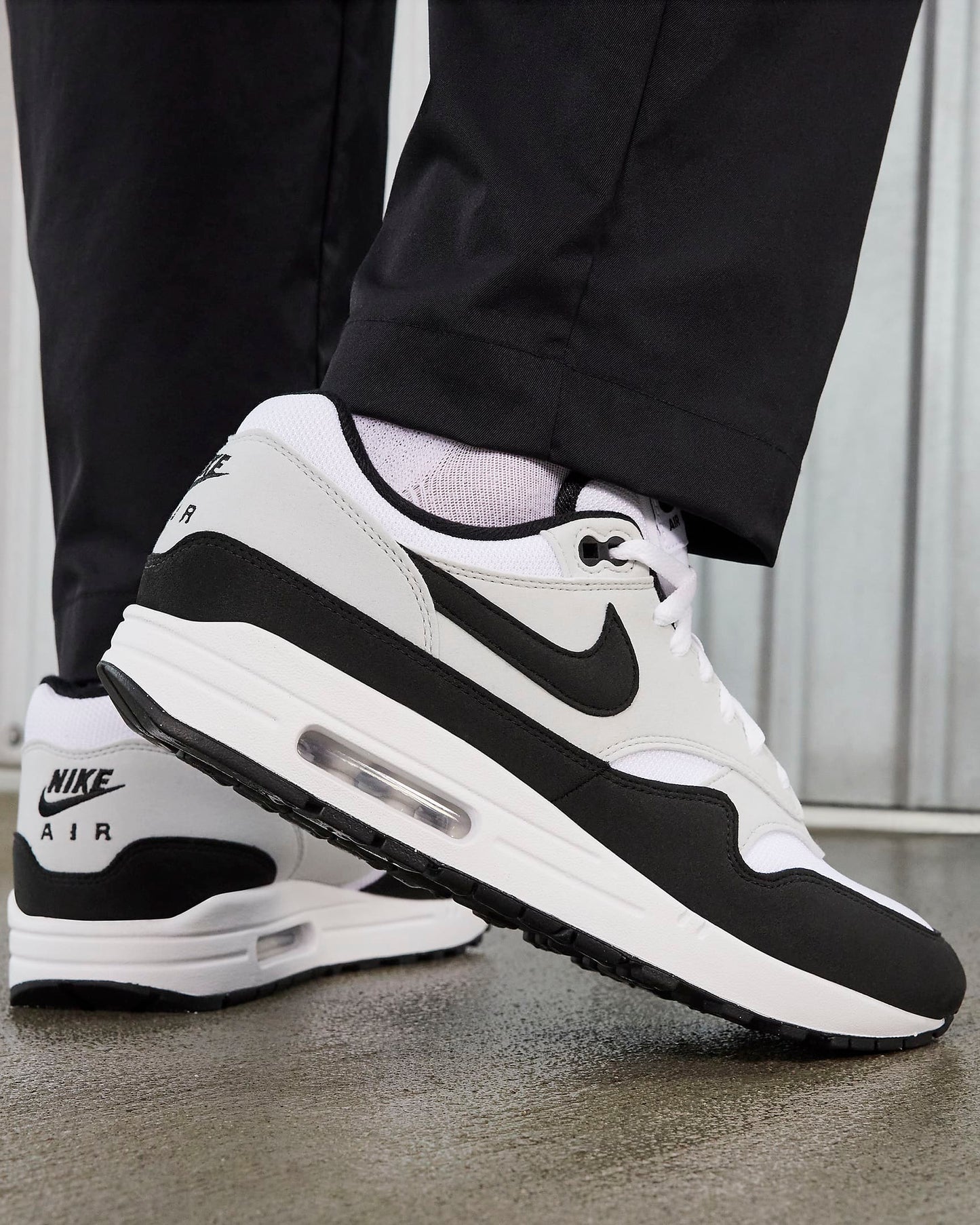 Sportbačiai NIKE AIR MAX 1 WHITE/BLACK