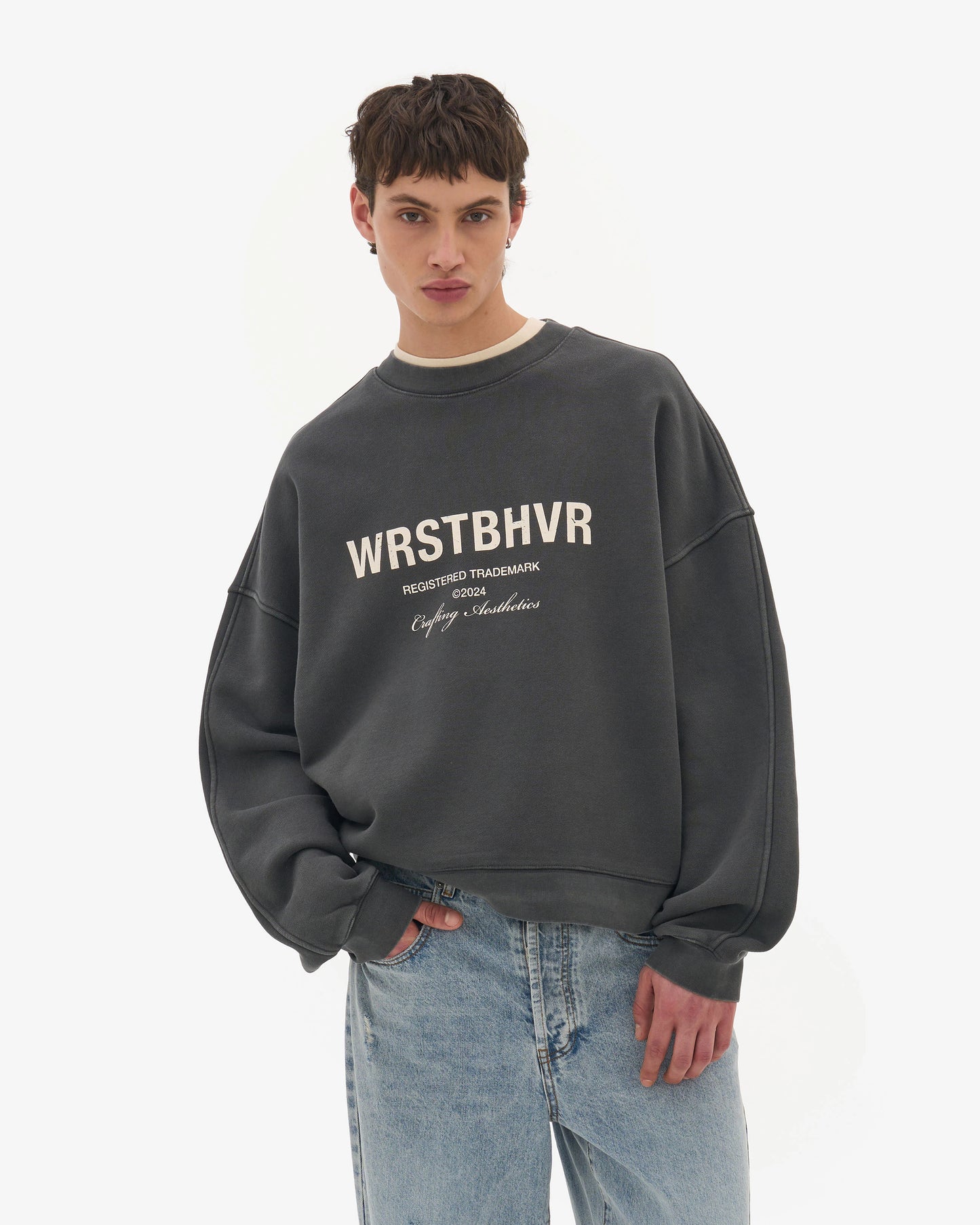 WRSTBHVR MECK BLACK VINTAGE SWEATSHIRT