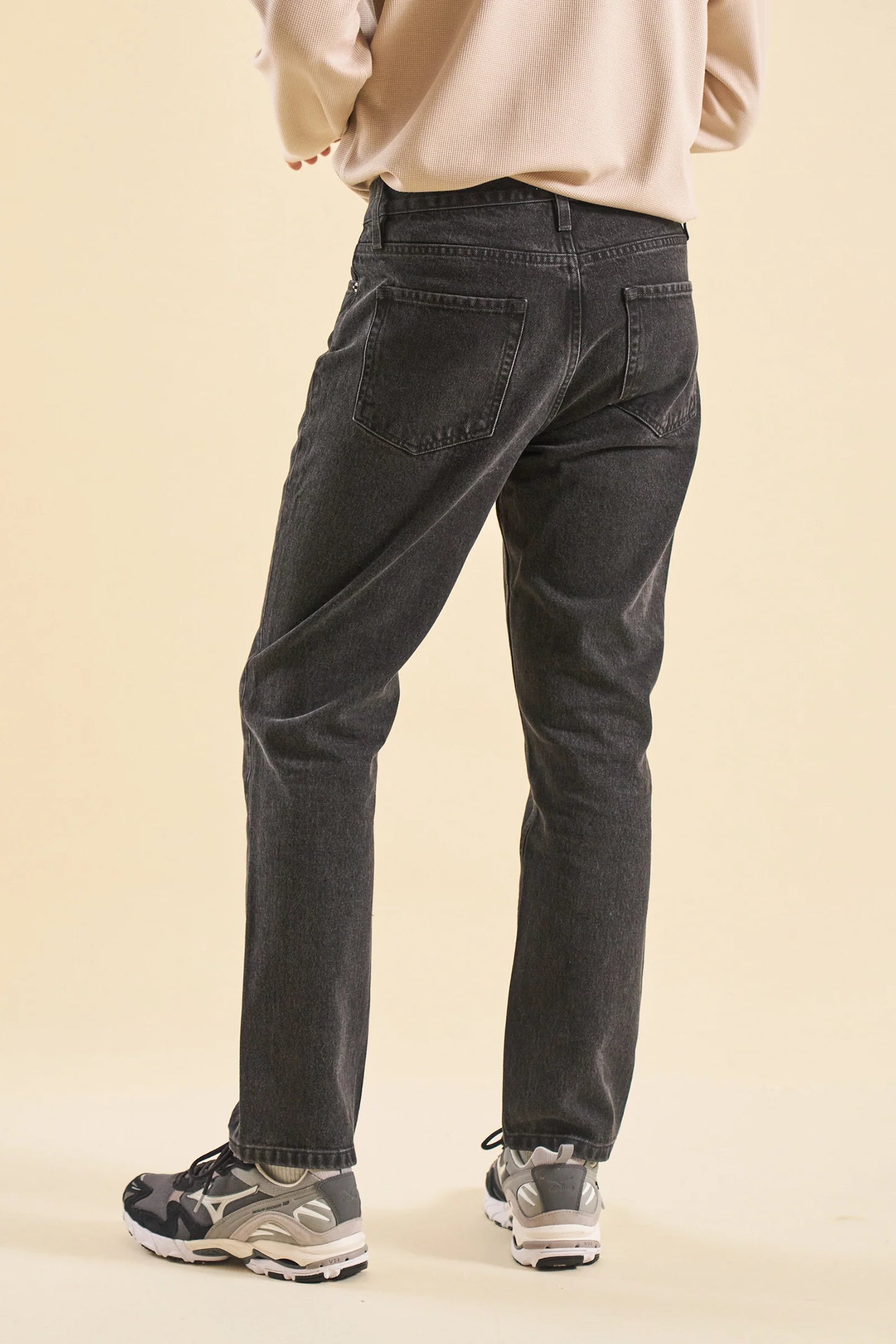 Kelnės BOUND BROOKLYN TAPERED DENIM JEAN - STONE WASHED BLACK UNISEX