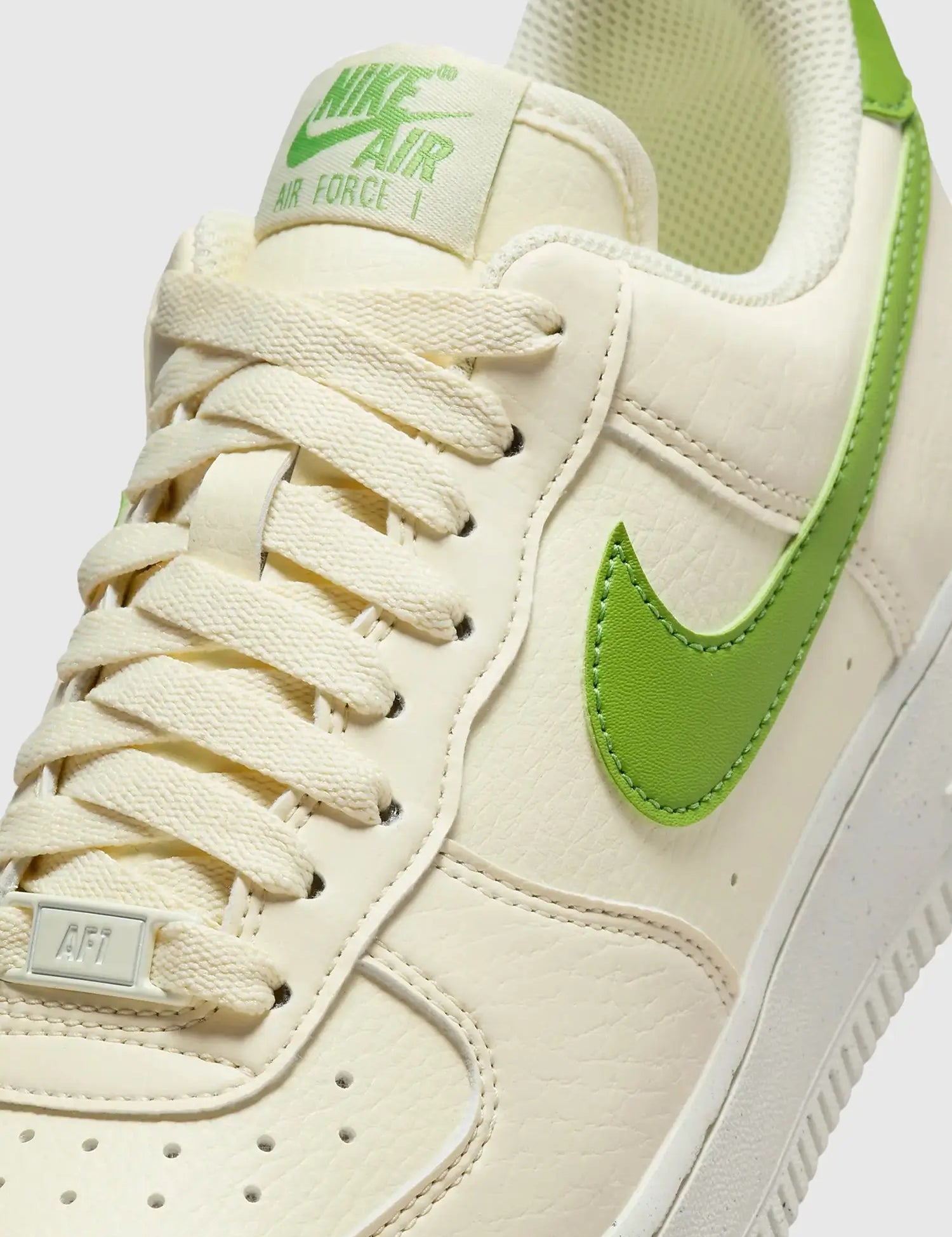 SPORTBAČIAI NIKE AIR FORCE 1 '07 SE DV3808-102