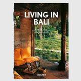 Knyga LIVING IN BALI