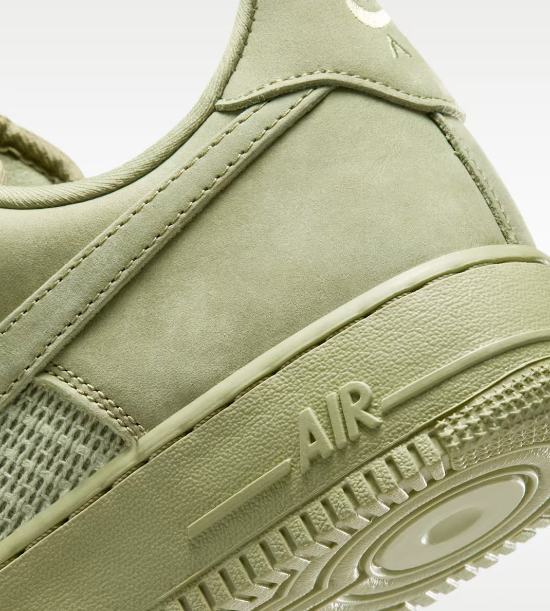 Air Force 1 '07 LV8 II9807-300