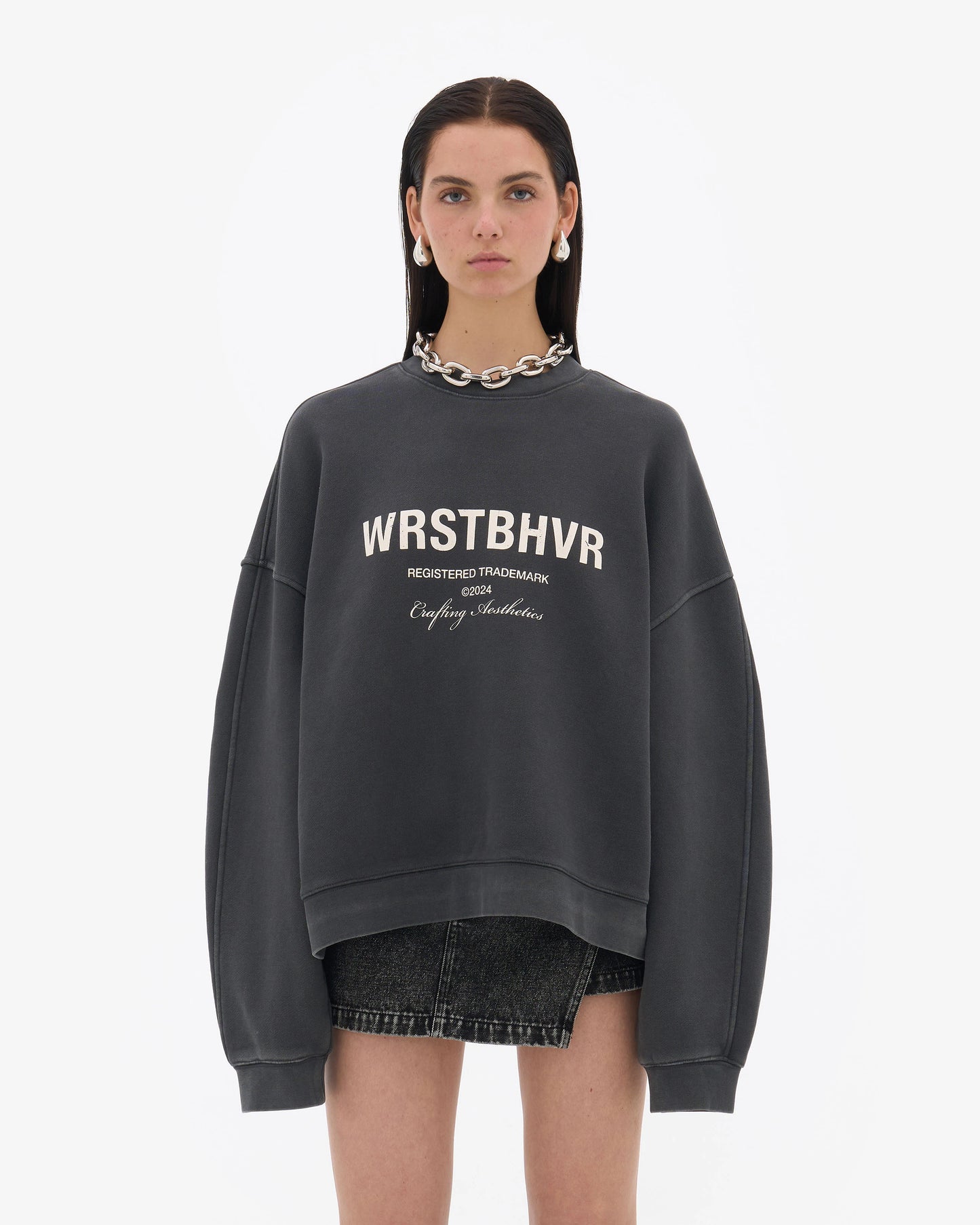 WRSTBHVR MECK BLACK VINTAGE SWEATSHIRT