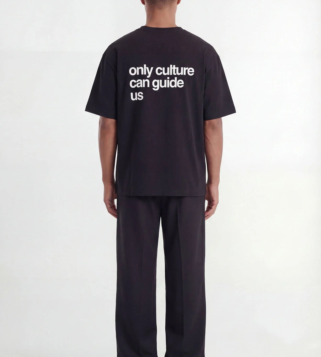 Oshimi Black T-Shirt
