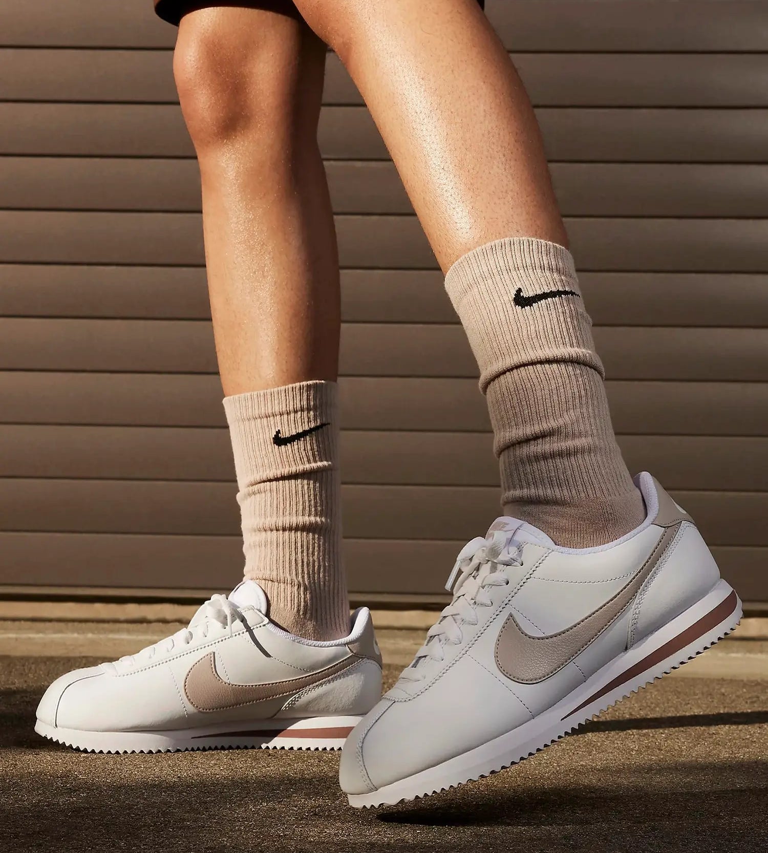 Sportbačiai Nike Wmns Cortez White Platinum Violet