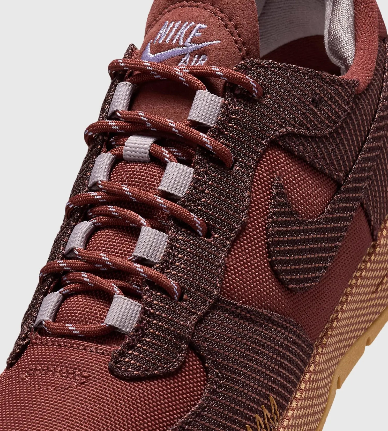 SPORTBAČIAI Nike Air Force 1 Wild FB2348-202
