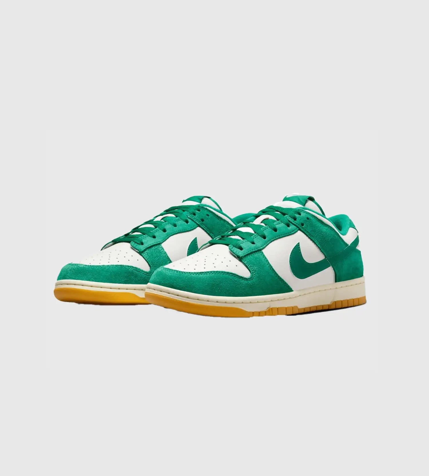 Nike Dunk Low SE Malachite Gum HQ1519-030